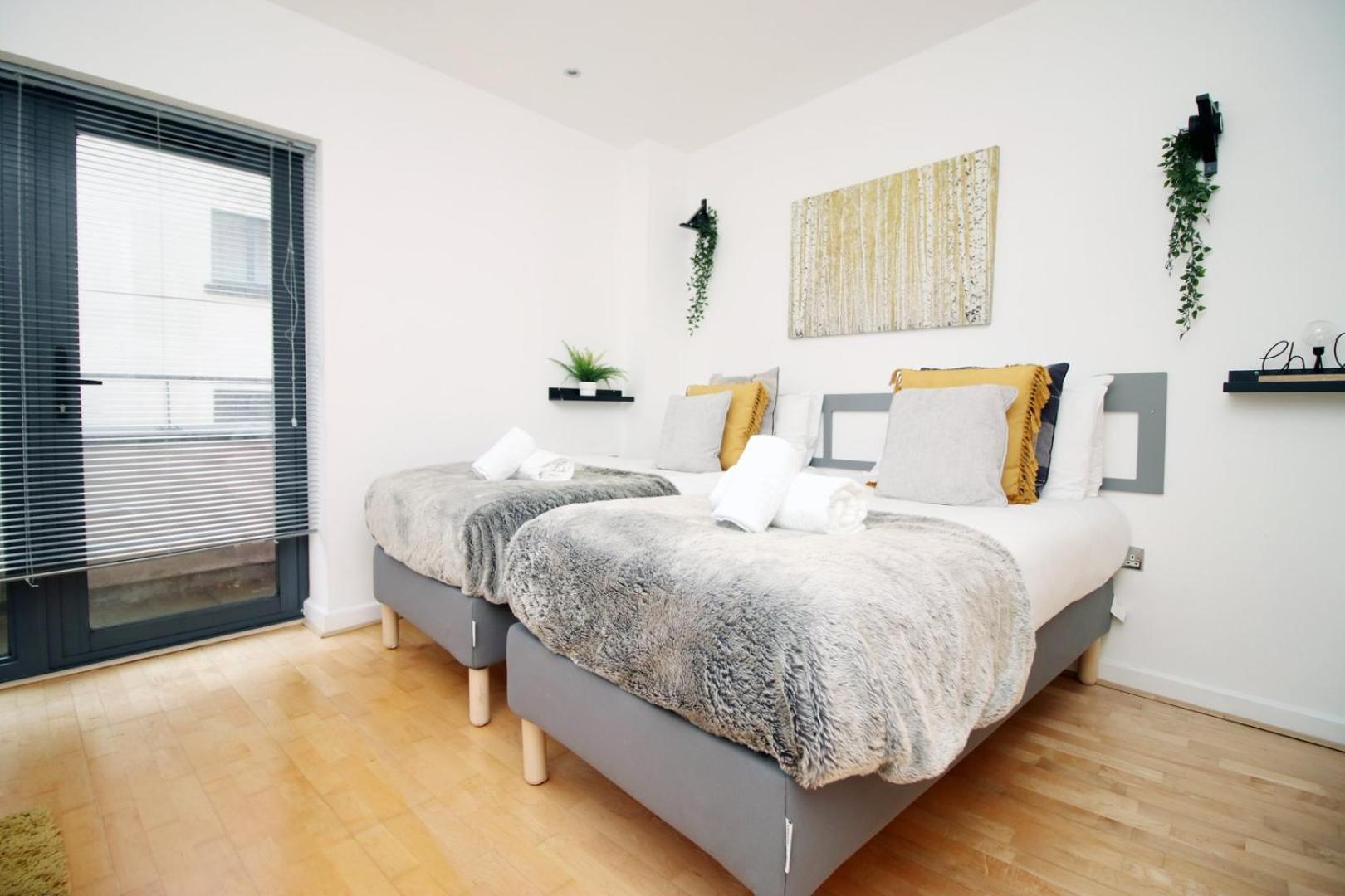 Centrally Located Spacious 2Br | Cohost Partners Cardiff Exteriör bild