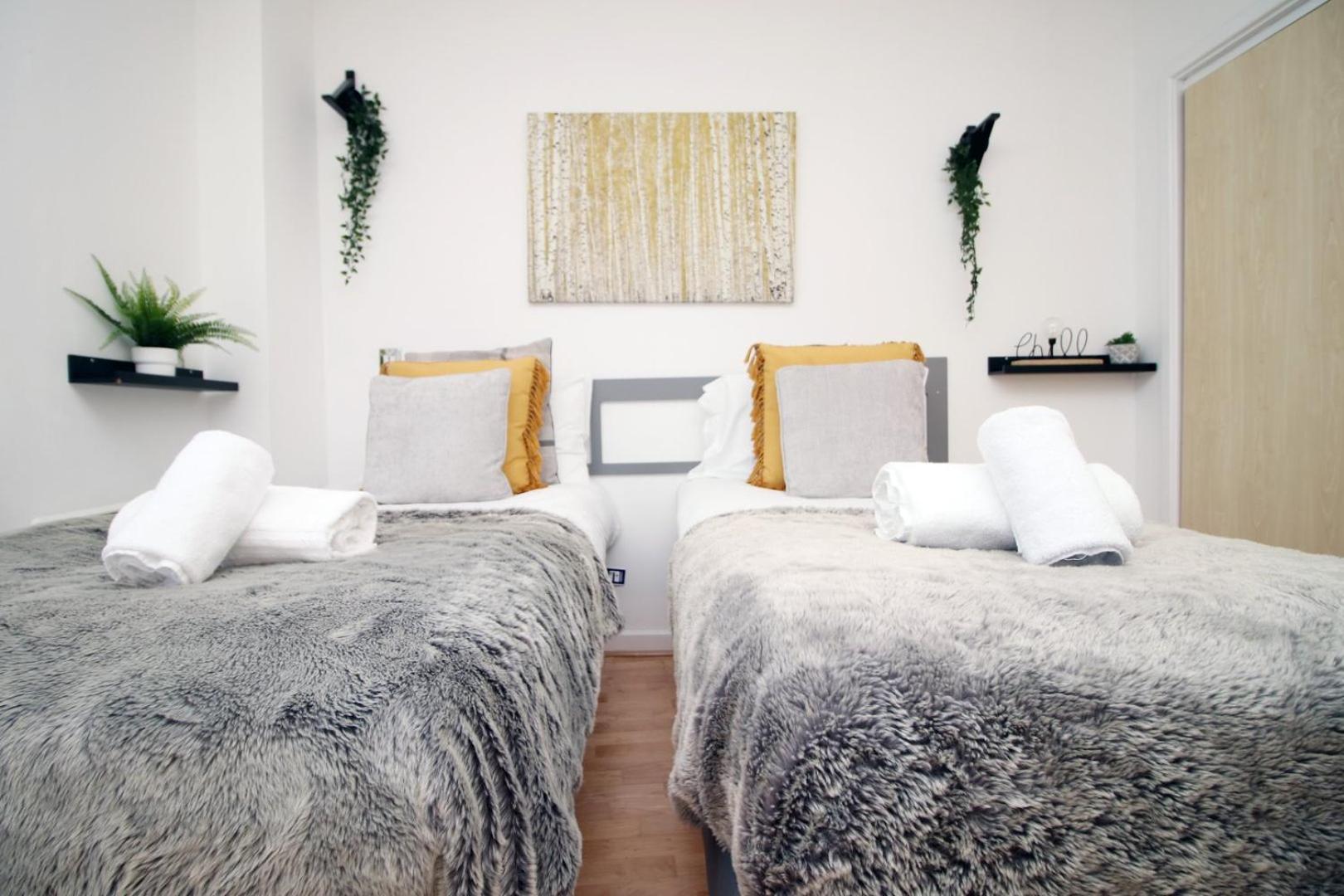 Centrally Located Spacious 2Br | Cohost Partners Cardiff Exteriör bild