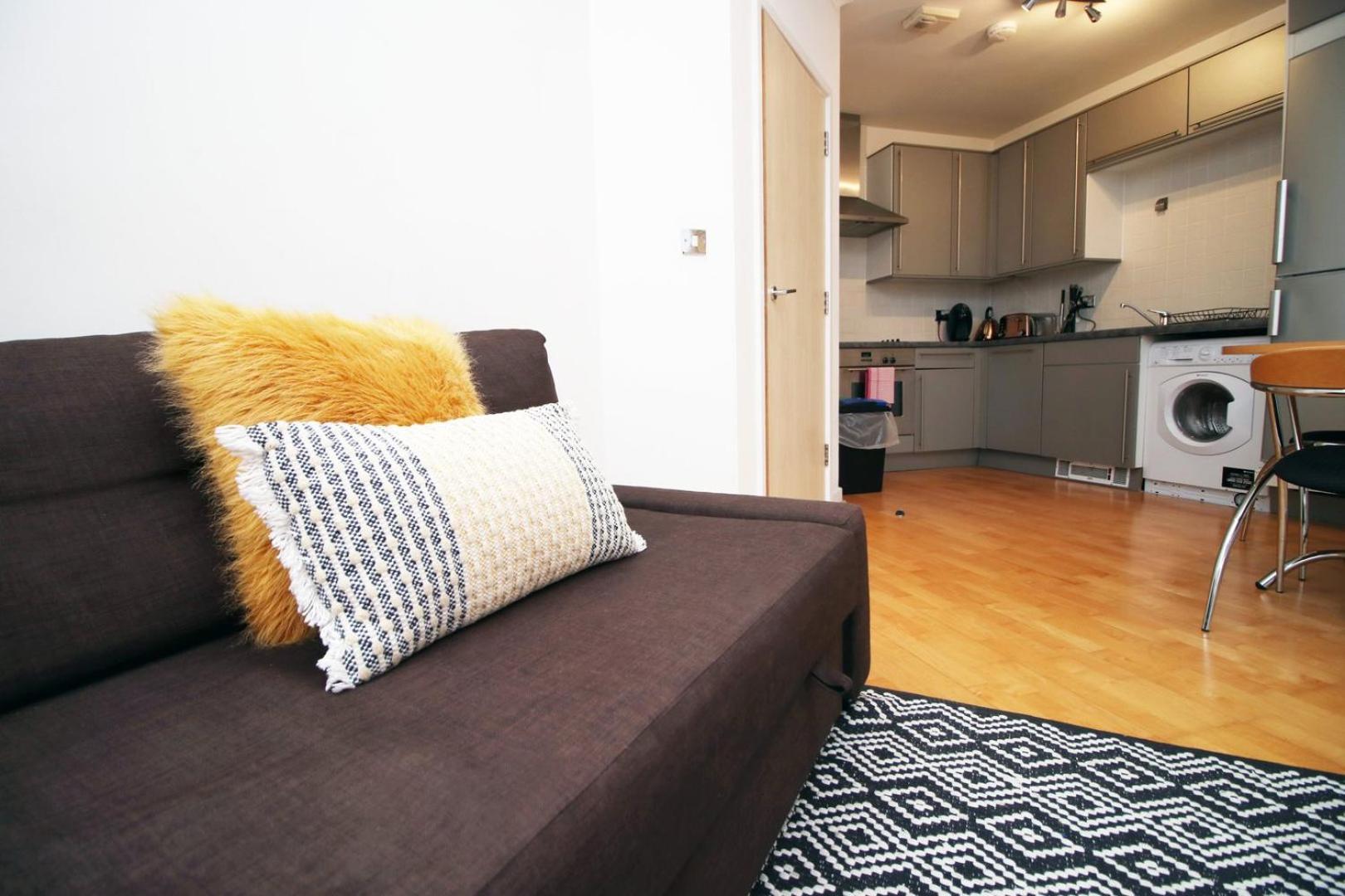 Centrally Located Spacious 2Br | Cohost Partners Cardiff Exteriör bild