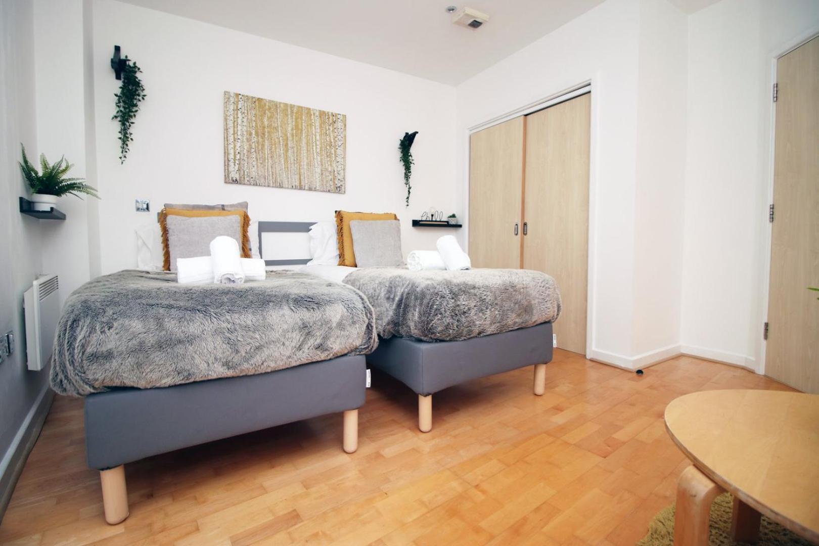 Centrally Located Spacious 2Br | Cohost Partners Cardiff Exteriör bild