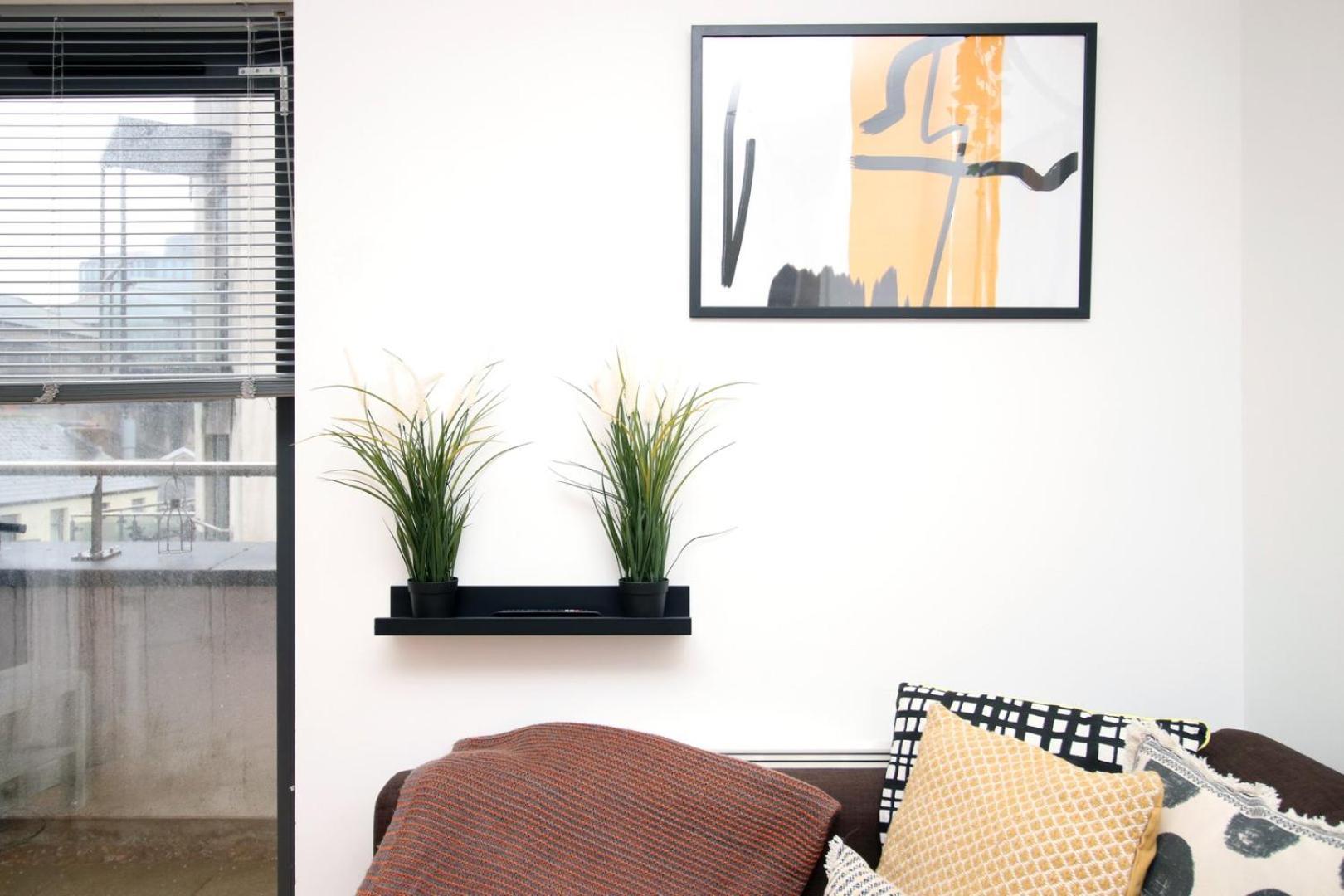 Centrally Located Spacious 2Br | Cohost Partners Cardiff Exteriör bild