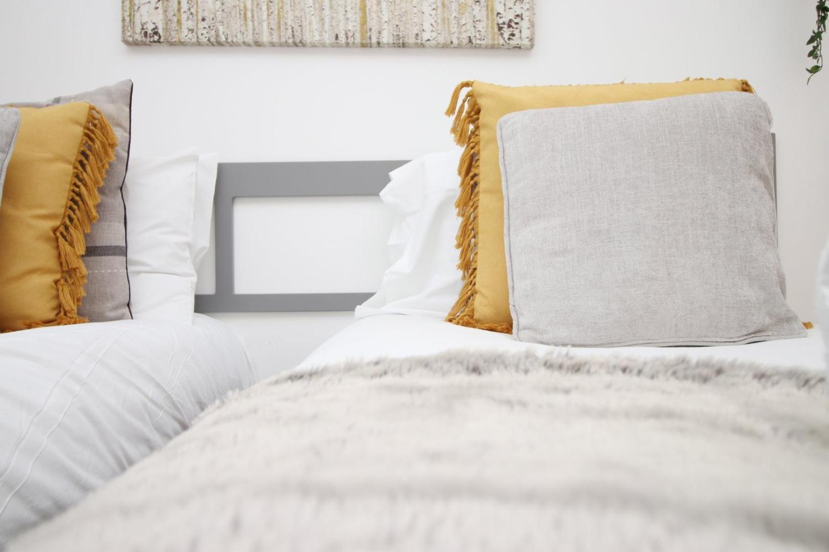 Centrally Located Spacious 2Br | Cohost Partners Cardiff Exteriör bild